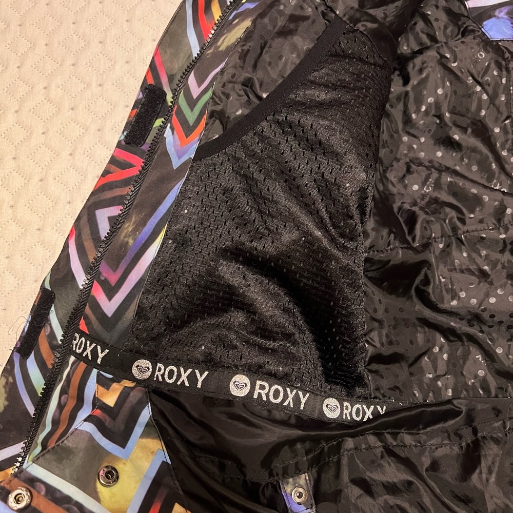 Roxy Multicolor Geometric Jacket - Picture 7 of 9